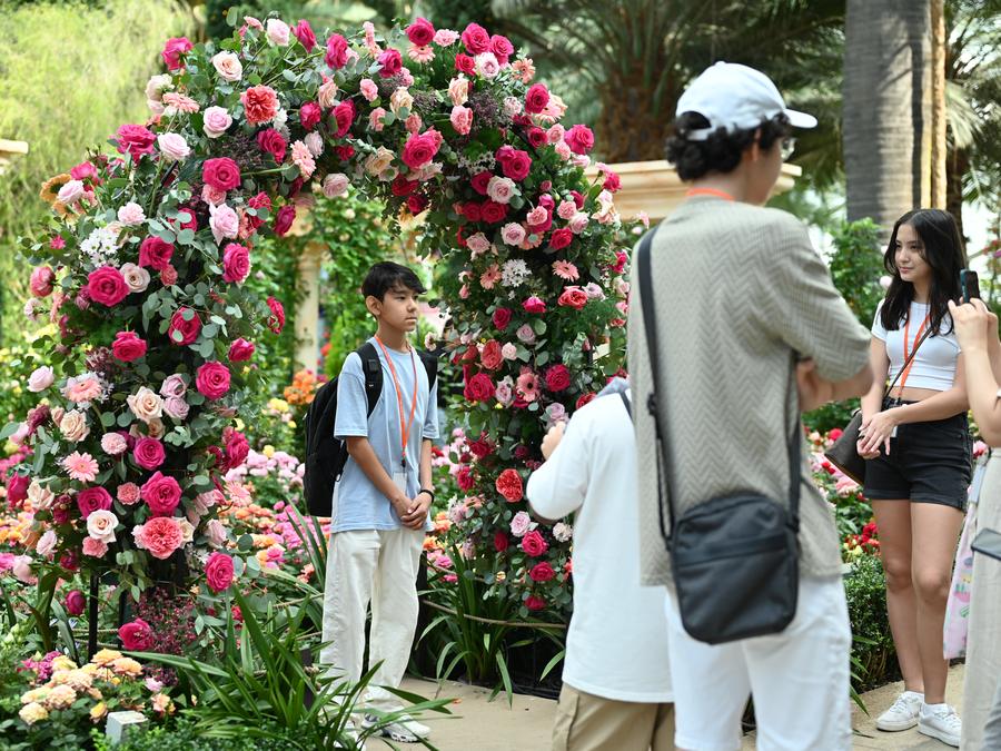 Gardens by the Bay · Flower Dome